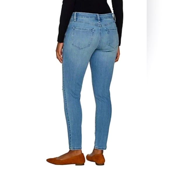 Laurie Felt - Classic Denim Ripped Slim Leg Jeans Size 4  NWT - Picture 2 of 14